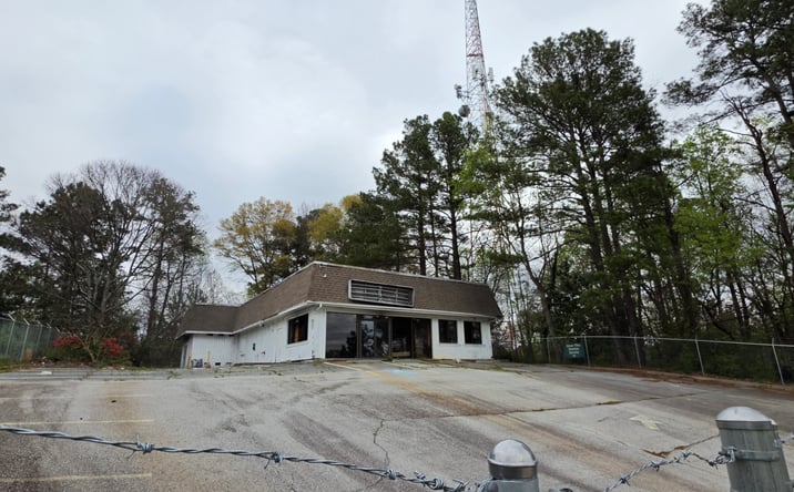 Pictures of Retail, Office, Special Purpose property located at 2988 Rainbow Dr, Decatur, GA 30034 for lease - image #1