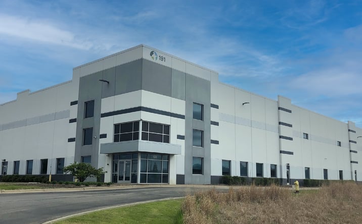 Pictures of Industrial property located at 191 E North Avenue, Carol Stream, IL 60139 for lease - image #1