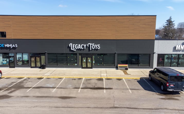 Pictures of Retail property located at 122 17th Ave NW, Rochester, MN 55901 for lease - image #1