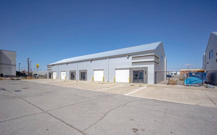 Pictures of Industrial property located at 4407 SW 3rd St, Oklahoma City, OK 73108 for lease - image #1