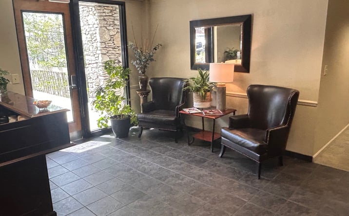 Pictures of Office property located at 300 Vestavia Pkwy, Vestavia Hills, AL 35216 for lease - image #1
