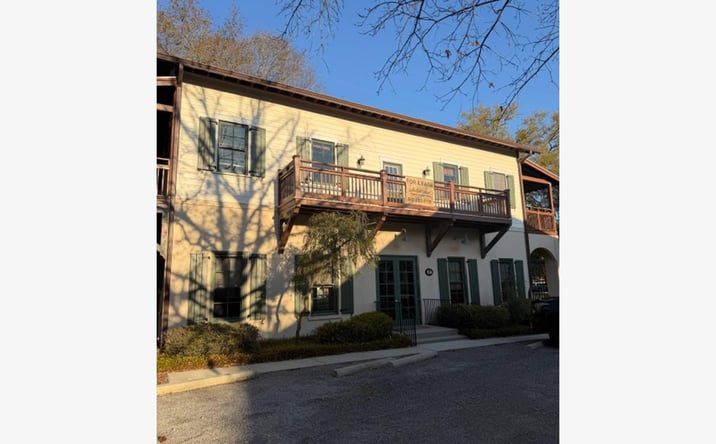 Pictures of Retail, Office, Special Purpose property located at 8 Celadon Dr, Beaufort, SC 29907 for lease - image #1