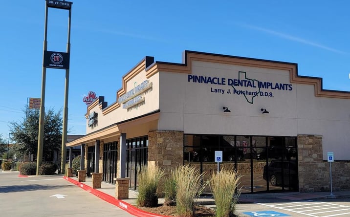 Pictures of Retail property located at 203 N Ih 35, Belton, TX 76513 for lease - image #1