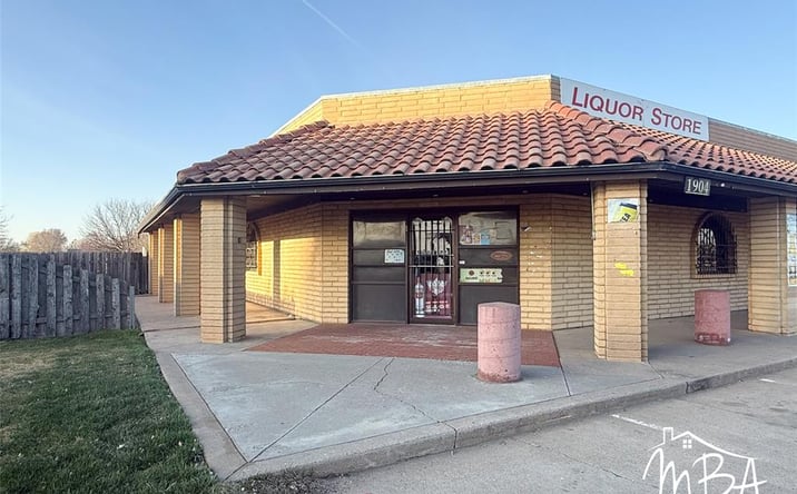 Pictures of Retail property located at 1904 E Mary St, Garden City, KS 67846 for lease - image #1