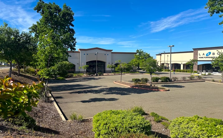 Pictures of Retail property located at 394 N Sunrise Ave, Roseville, CA 95661 for lease - image #1