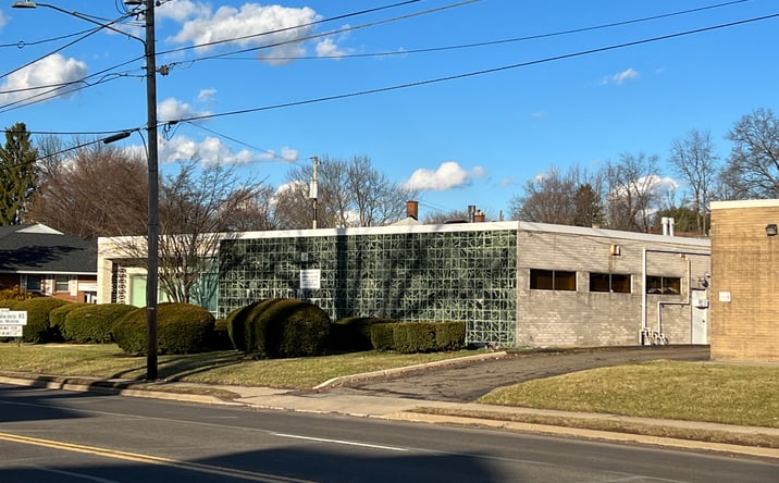 Pictures of Office property located at 1930 Fulton Rd NW, Canton, OH 44709 for lease - image #1