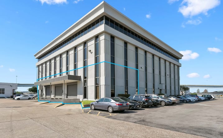Pictures of Industrial property located at 3131 N I 10 Service Rd E, Metairie, LA 70002 for lease - image #1