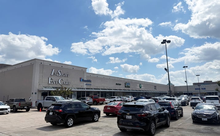 Pictures of Retail property located at 13167 Northwest Fwy, Houston, TX 77040 for lease - image #1