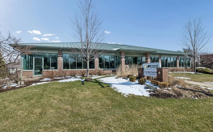 Pictures of Office property located at 1150 W Northwest Hwy, Mt Prospect, IL 60056 for lease - image #1