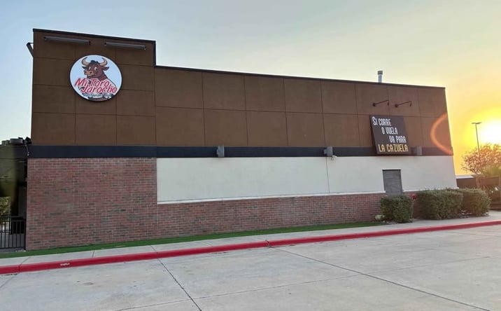 Pictures of Restaurant property located at 3110 S Jackson Rd, Hidalgo, TX 78557 for lease - image #1