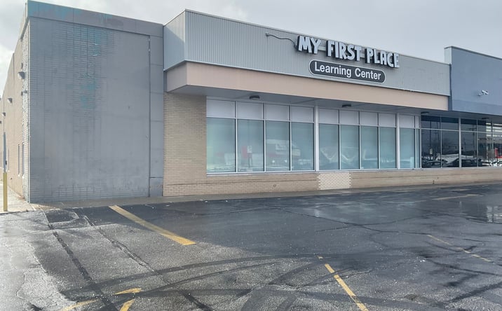 Pictures of Retail property located at 21900 Emery Rd, North Randall, OH 44128 for lease - image #1