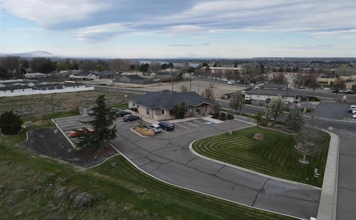 Pictures of Office, Industrial property located at 1123 N Grant, Kennewick, WA 99336 for lease - image #1