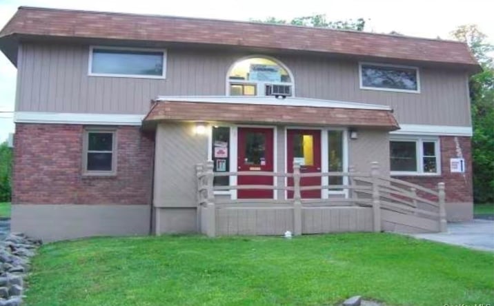 Pictures of Office property located at 231 S Plank Road 3 & 4, Newburgh, NY 12550 for lease - image #1