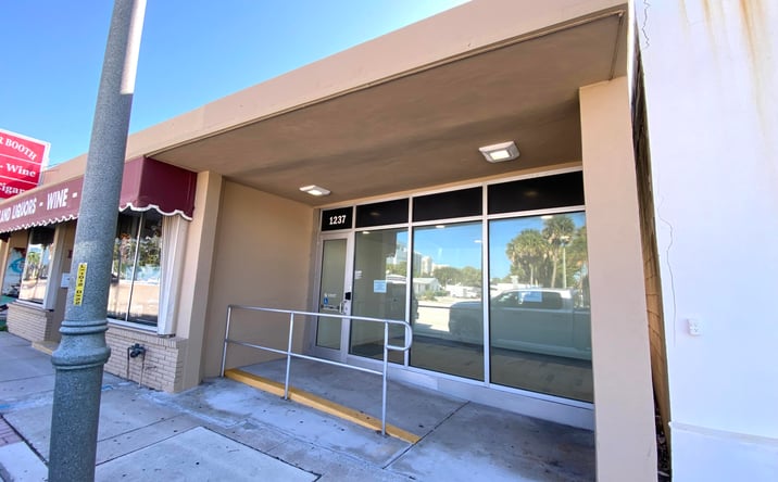Pictures of Office property located at 1237 E Blue Heron Boulevard, Singer Island, FL 33404 for lease - image #1