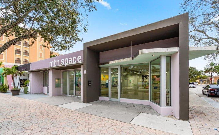 Pictures of Retail property located at 500 Lake Avenue, Lake Worth Beach, FL 33460 for lease - image #1