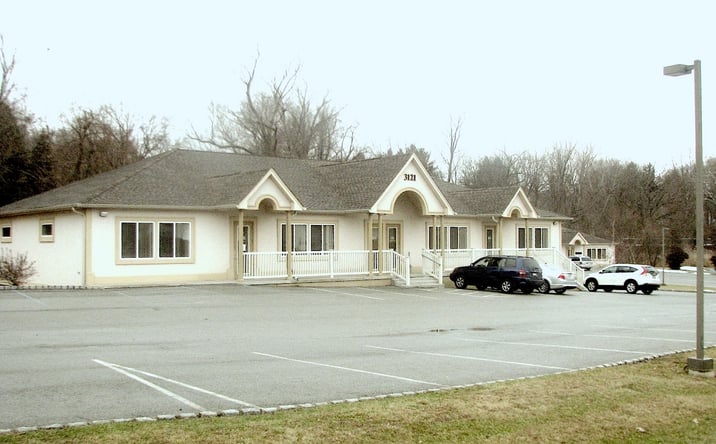 Pictures of Office property located at 3121 US-9W, New Windsor, NY 12553 for lease - image #1
