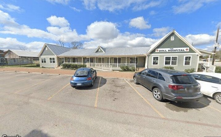 Pictures of Retail property located at 419 Gentry St, Spring, TX 77373 for lease - image #1