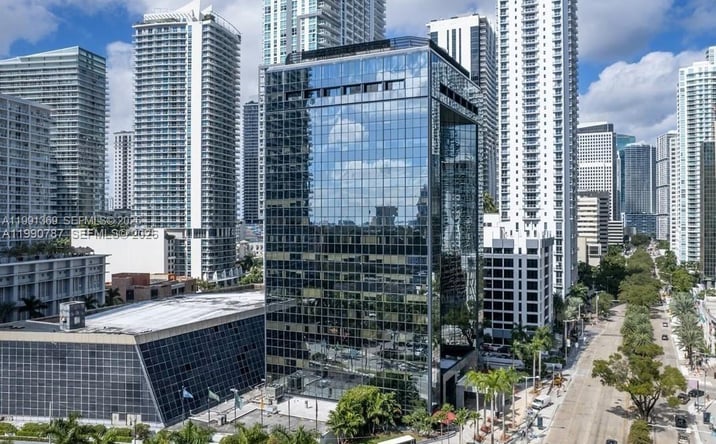 Pictures of Industrial, Office property located at 1200 Brickell Ave #200 D/E/F, Miami, FL 33131 for lease - image #1
