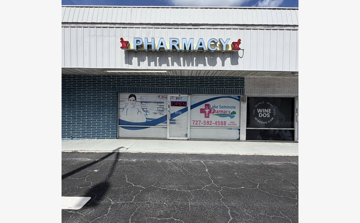 Pictures of Retail property located at 9117 Park Blvd, Seminole, FL 33777 for lease - image #1