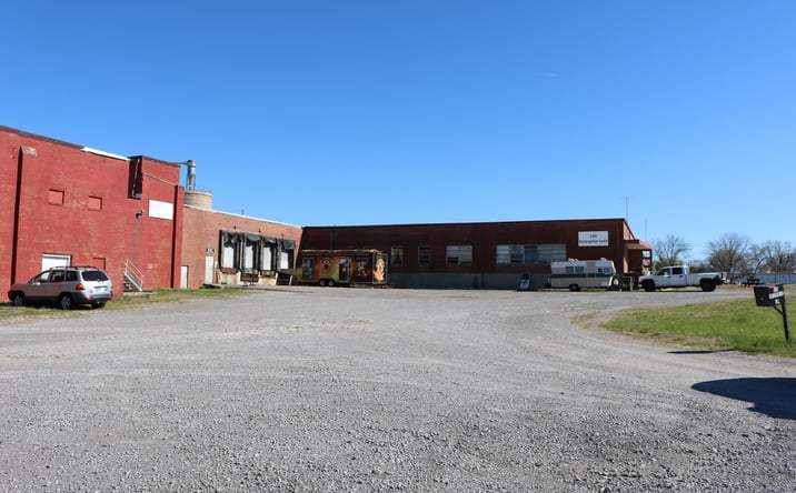 Pictures of Industrial property located at 915 Sparta St, McMinnville, TN 37110 for lease - image #1