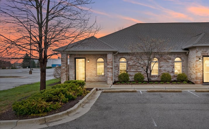 Pictures of Office property located at 299 Shiloh Crossing Dr, Avon, IN 46123 for lease - image #1