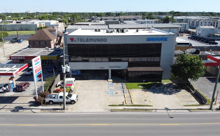 Pictures of Office property located at 3540 South I-10 Service Road West, Metairie, LA 70001 for lease - image #1