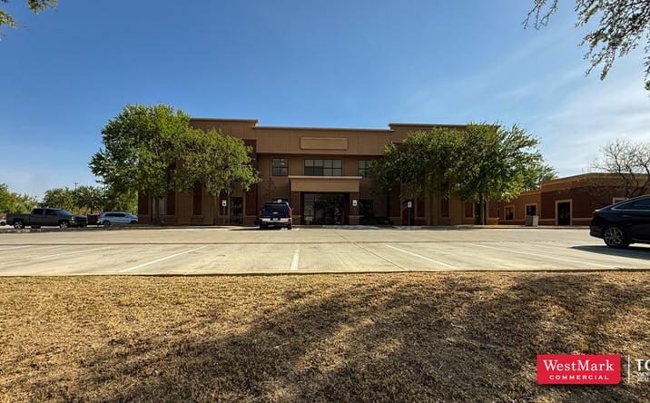 Pictures of Office property located at 7101 82nd St, Lubbock, TX 79424 for lease - image #1