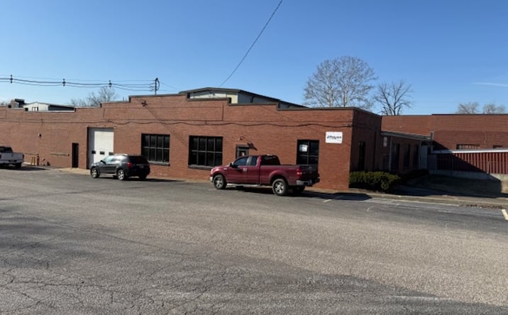 Pictures of Industrial property located at 4200 Upper Mt Vernon Rd, Evansville, IN 47712 for lease - image #1