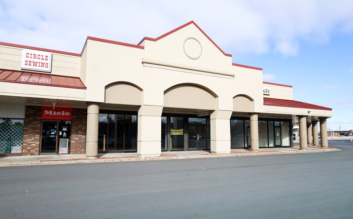 Pictures of Retail, Office, Restaurant property located at 1900 S Saginaw Rd, Midland, MI 48640 for lease - image #1