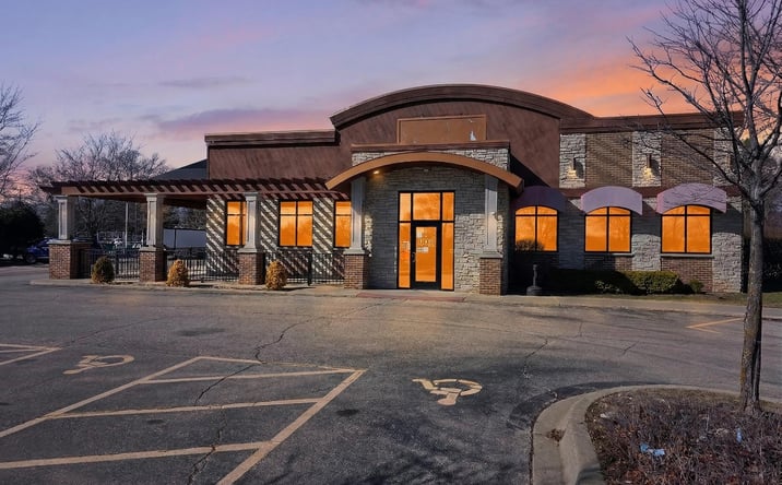 Pictures of Restaurant, Retail property located at 2314 IL-120, McHenry, IL 60051 for lease - image #1