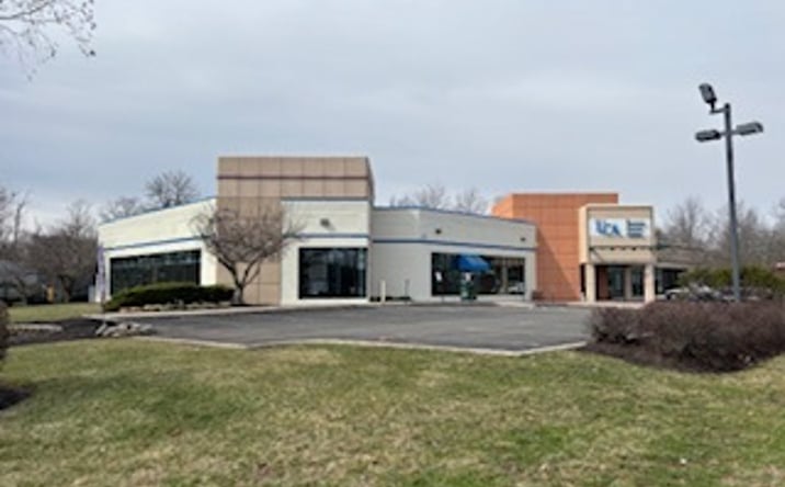 Pictures of Retail property located at 3313 Brunswick Pike, Lawrence Township, NJ 08648 for lease - image #1