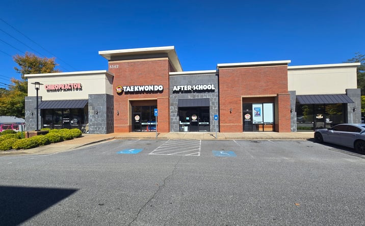 Pictures of Retail property located at 3502 Sixes Rd, Canton, GA 30114 for lease - image #1