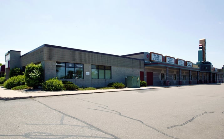 Pictures of Retail property located at 1325 S Frontage Rd, Hastings, MN 55033 for lease - image #1