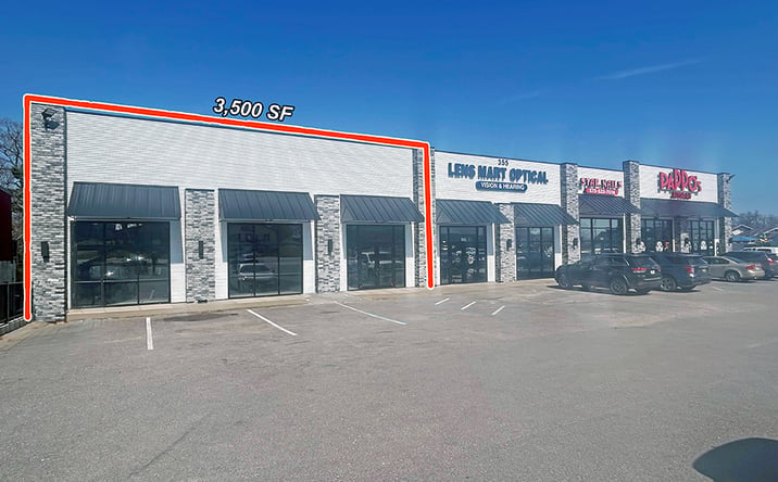 Pictures of Retail property located at 355 US-54, Camdenton, MO 65020 for lease - image #1