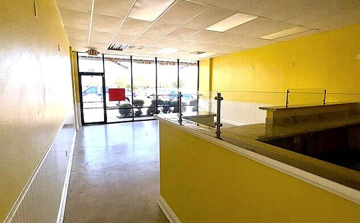 Pictures of Retail property located at 4017 Pontchartrain Dr, Slidell, LA 70458 for lease - image #1