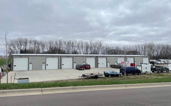Pictures of Industrial property located at 5512 N 7th Pl, Sioux Falls, SD 57104 for lease - image #1