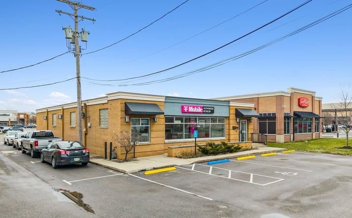 Pictures of Retail property located at 6465 SOM Center Road, Solon, OH 44139 for lease - image #1