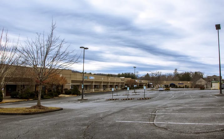 Pictures of Office property located at 79 Turtle Creek Dr, Asheville, NC 28803 for lease - image #1