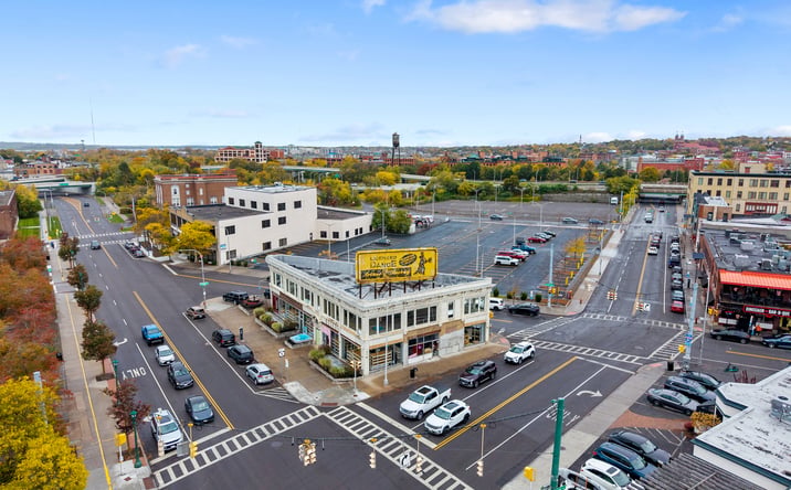 Pictures of Office, Restaurant property located at 308 W Genesee St, Syracuse, NY 13202 for lease - image #1