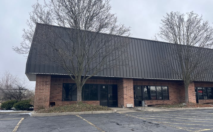 Pictures of Industrial, Retail property located at 100 Pelret Industrial Pkwy, Berea, OH 44017 for lease - image #1