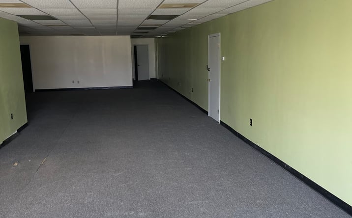 Pictures of Retail, Industrial, Special Purpose property located at 535 Blackhawk Blvd, South Beloit, IL 61080 for lease - image #1