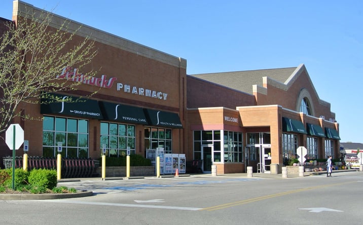 Pictures of Retail property located at 8301 - 8437 Bell Oaks Drive, Newburgh, IN 47630 for lease - image #1