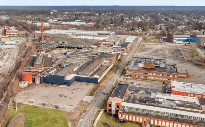 Pictures of Industrial property located at 310-408 Dana, 650 Griswold, Warren, OH 44483 for lease - image #1