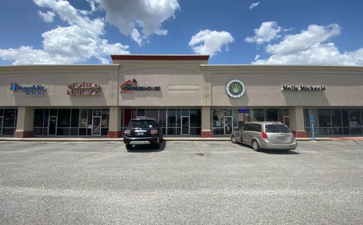 Pictures of Retail property located at 108 Broadmoor Blvd, Abbeville, LA 70510 for lease - image #1