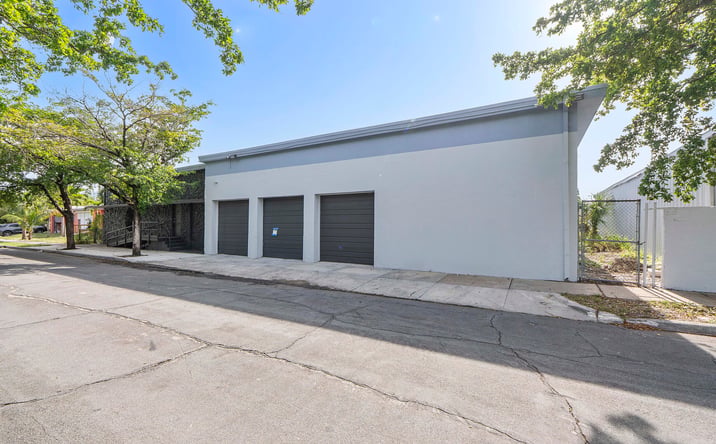 Pictures of Industrial property located at 530, 540, 553 17th Street West, West Palm Beach, FL 33407 for lease - image #1