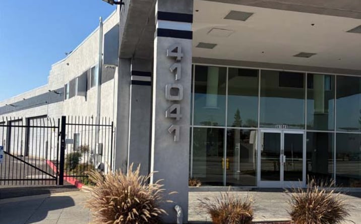 Pictures of Retail, Industrial property located at 41011 - 41041 Albrae St, Fremont, CA 94538 for lease - image #1