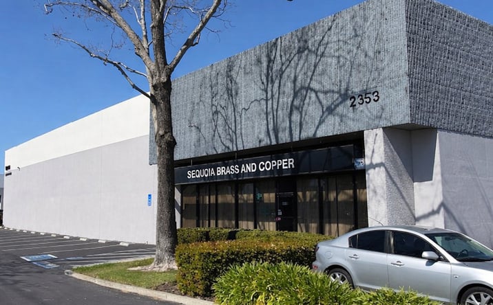 Pictures of Industrial property located at 2353 Industrial Pkwy W, Hayward, CA 94545 for lease - image #1