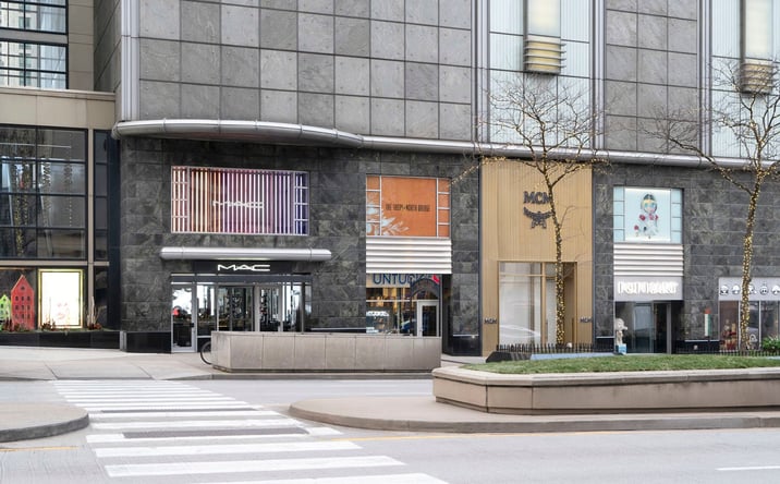 Pictures of Retail property located at 520 N Michigan Ave, Chicago, IL 60611 for lease - image #1