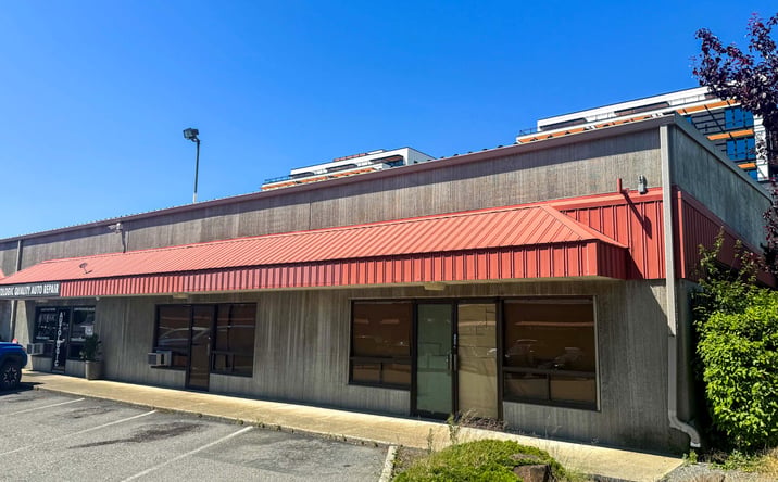 Pictures of Industrial property located at 1407 132nd Ave NE, Bellevue, WA 98005 for lease - image #1