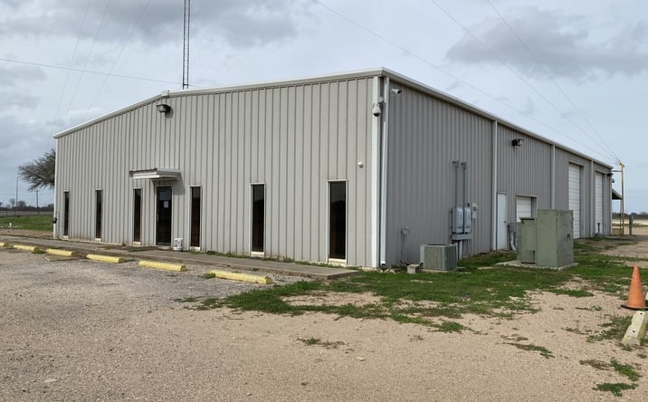 Pictures of Industrial property located at 4007 US-77, Victoria, TX 77905 for lease - image #1